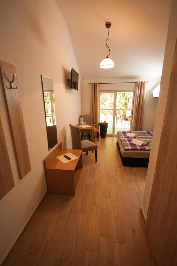 Nausslitz Pension Diener מראה חיצוני תמונה