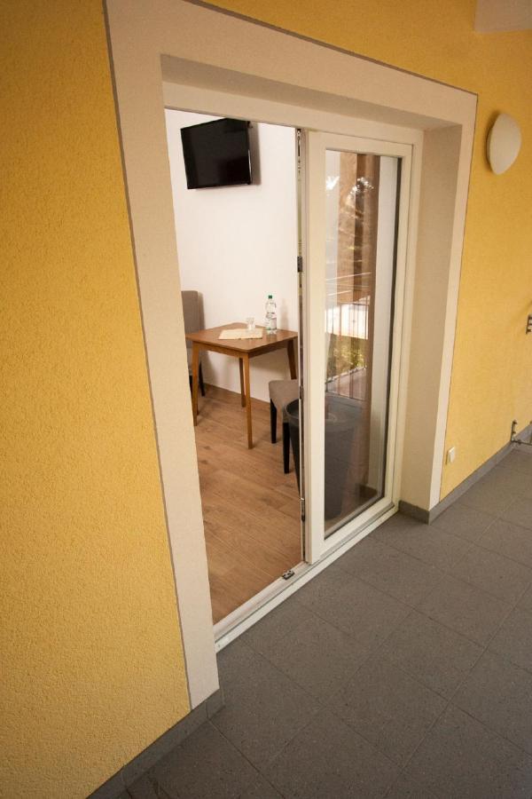 Nausslitz Pension Diener מראה חיצוני תמונה