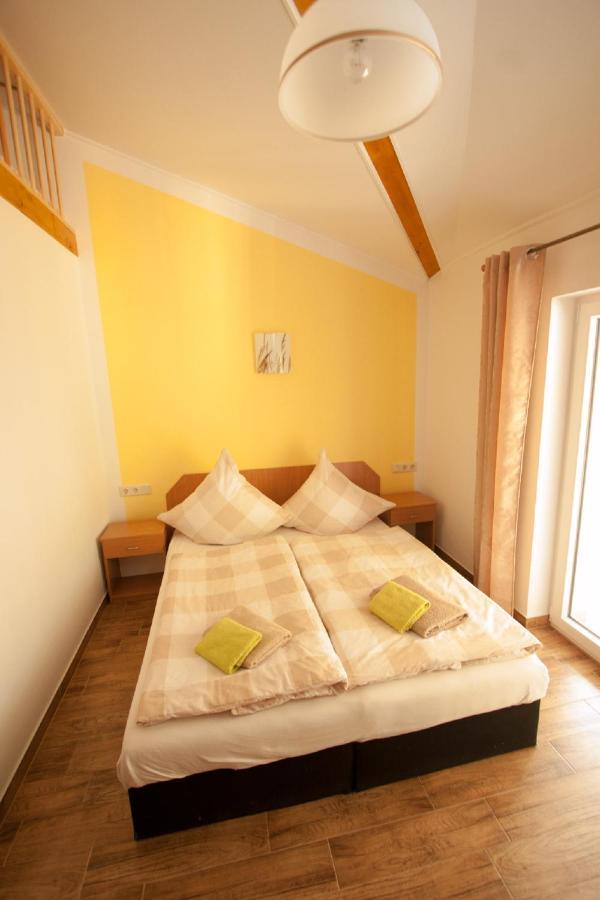 Nausslitz Pension Diener מראה חיצוני תמונה
