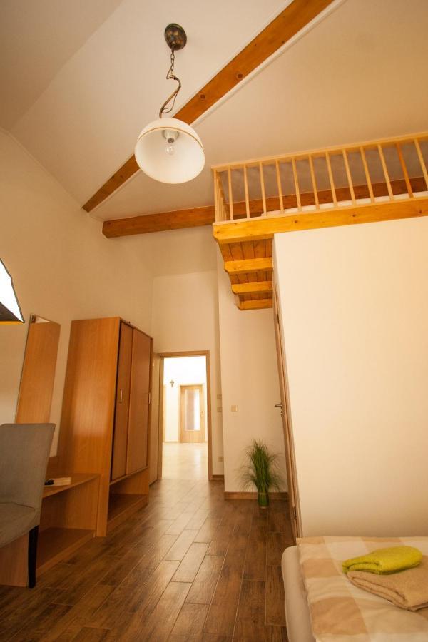 Nausslitz Pension Diener מראה חיצוני תמונה