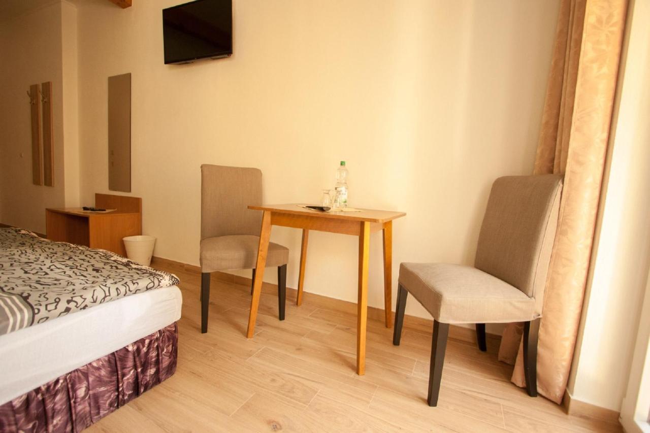 Nausslitz Pension Diener מראה חיצוני תמונה